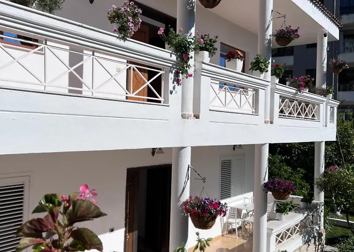 Modern Studio Apartment In A Villa - Tirane