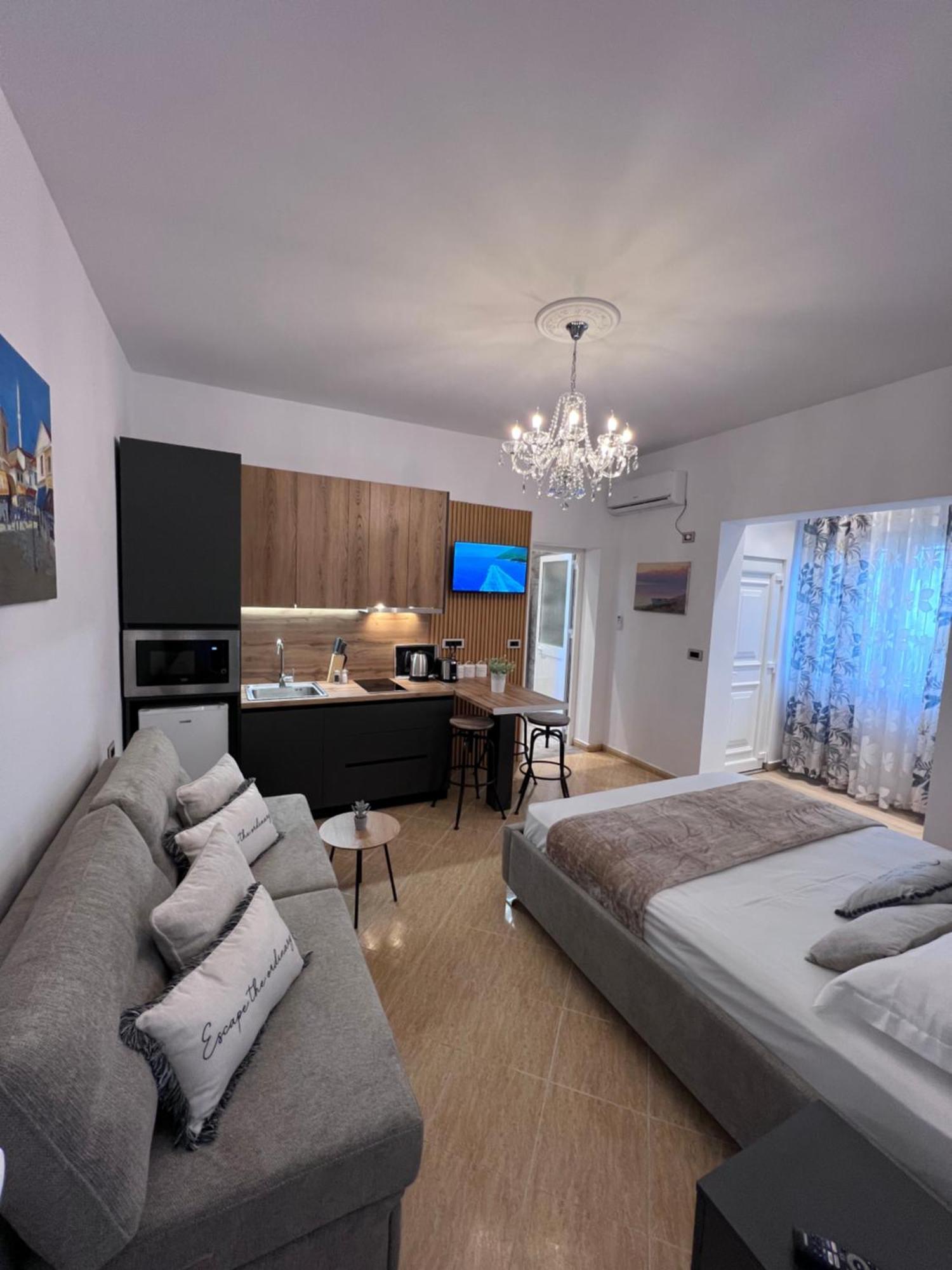 Modern In A - Apartment *