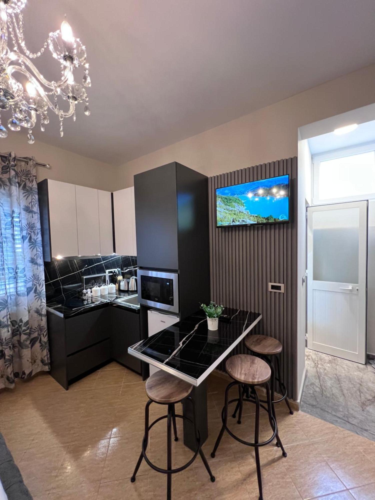 Modern In A - Apartment